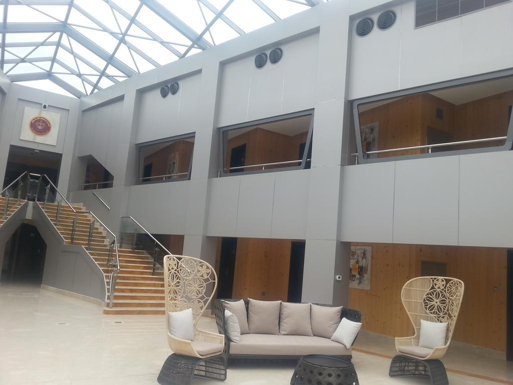 Tio Sea Resort Al Khor Kültér fotó Interior of the hotel