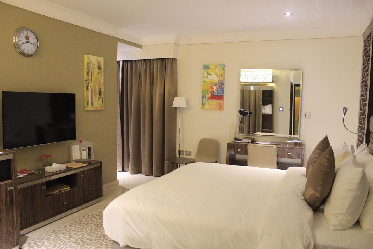 Tio Sea Resort Al Khor Kültér fotó A bedroom at the hotel