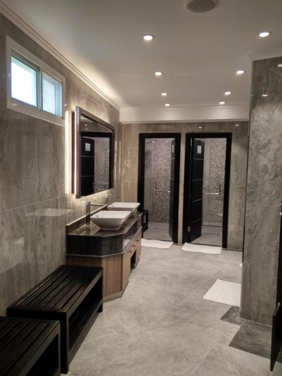 Tio Sea Resort Al Khor Kültér fotó Bathroom